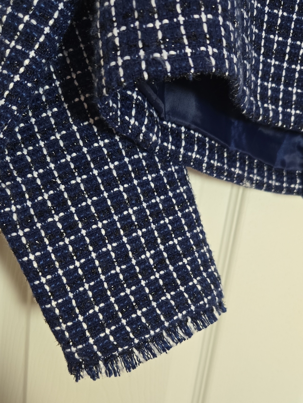 Lilly Pulitzer Vianne Tweed Jacket Low Tide Navy Size 8 Pearl Trim - Picture 5 of 16